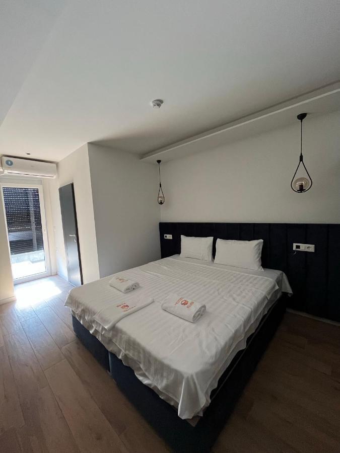 Kubi Hotel Struga Buitenkant foto