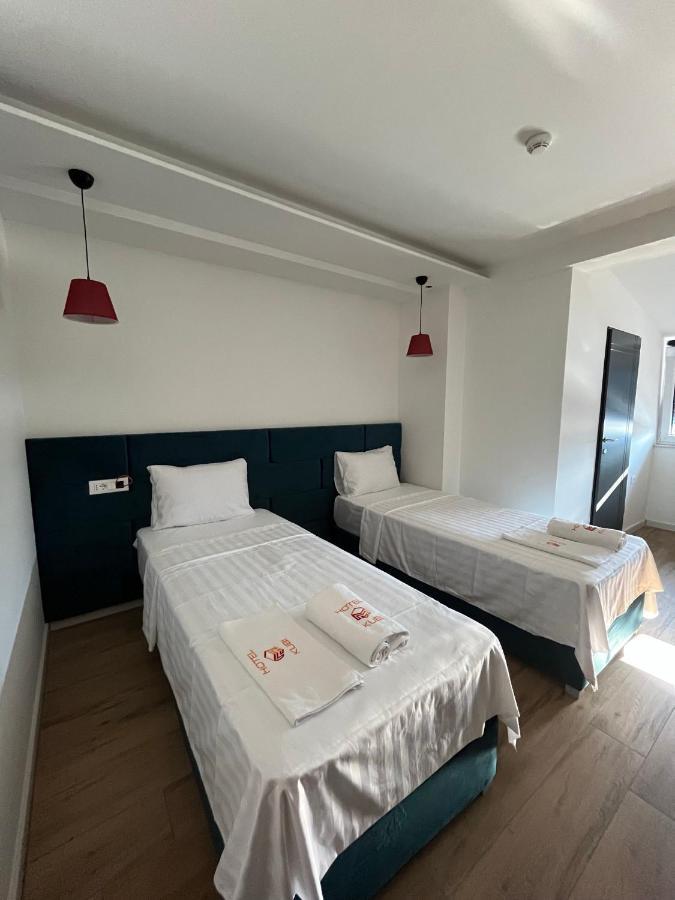 Kubi Hotel Struga Buitenkant foto